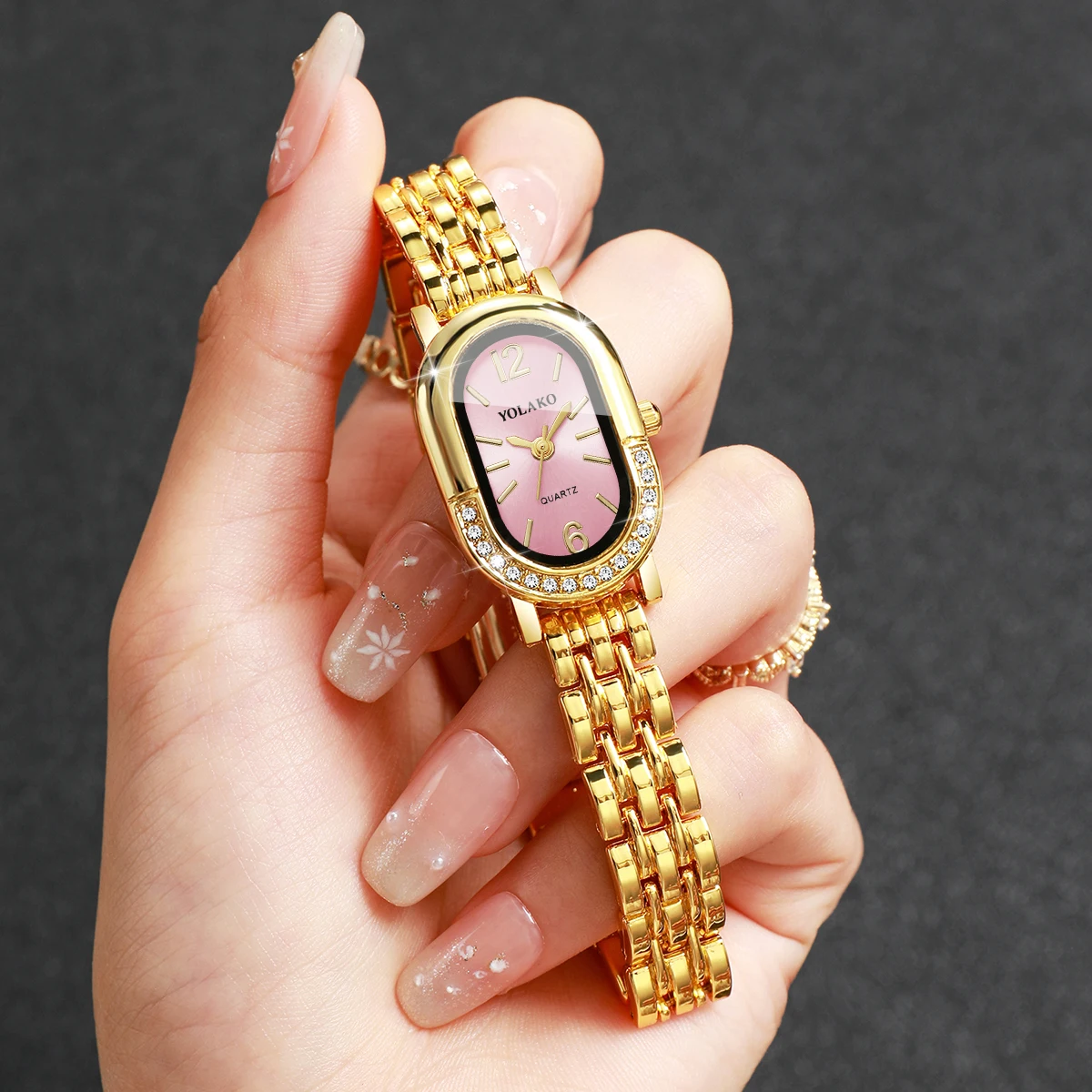 Luxury Watch Holder - Роскошные женские кварцевые часы со стразами,