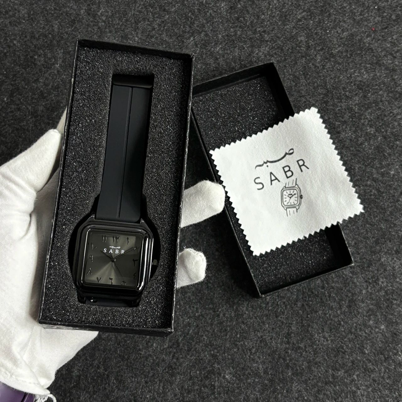 SABR часы с арабскими цифрами, – обзор и цена Luxury Watch With Rubber Strap
