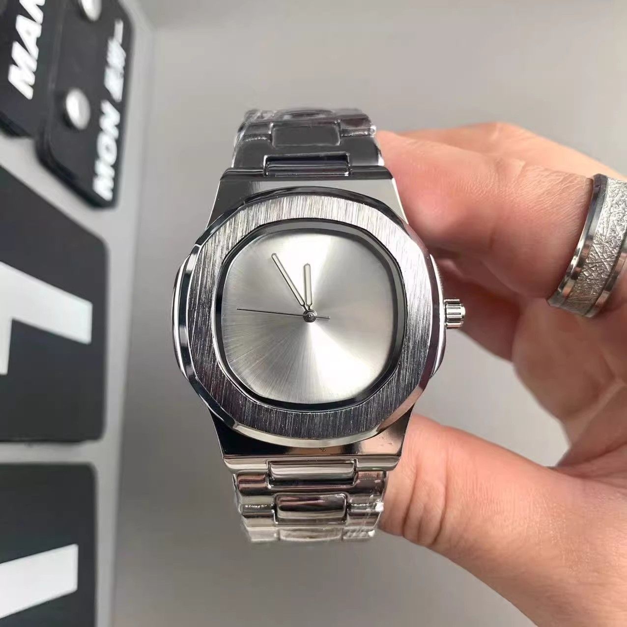 Мужские кварцевые часы с индив – обзор и цена Luxury Watch Brands