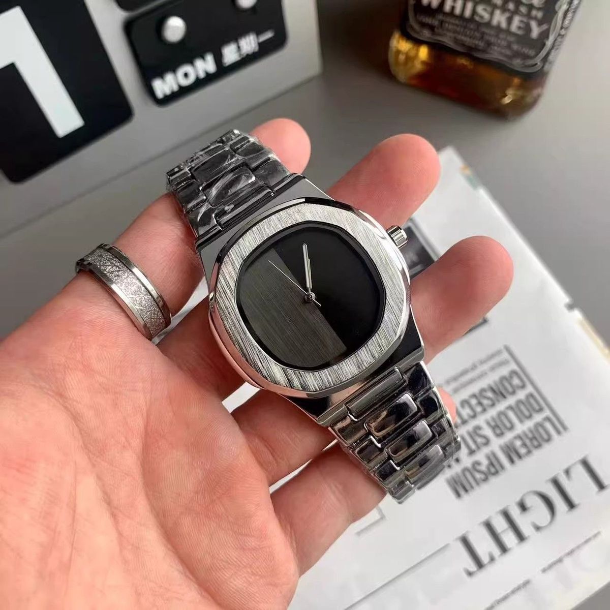Мужские кварцевые часы с индив – обзор и цена Luxury Watch Brands
